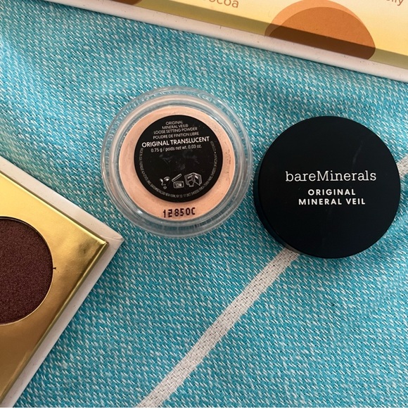 Make up bundle never used - BRAND NEW - Picture 6 of 7